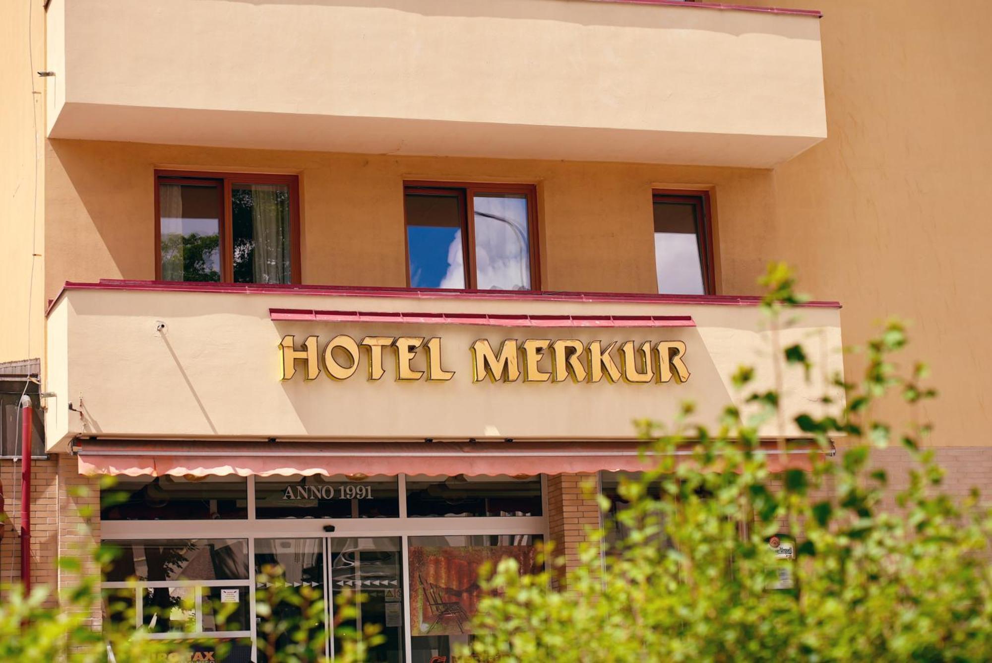 Hotel Merkur - Jablonec Nad Nisou Eksteriør bilde