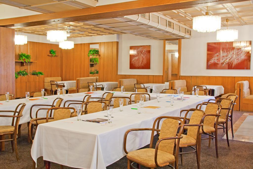 Hotel Merkur - Jablonec Nad Nisou Eksteriør bilde