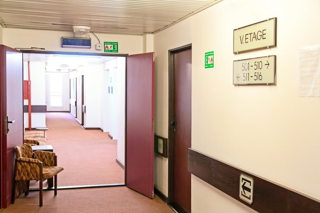 Hotel Merkur - Jablonec Nad Nisou Eksteriør bilde