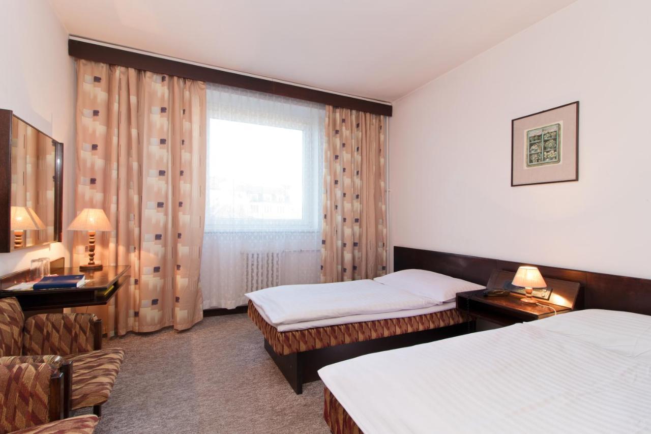 Hotel Merkur - Jablonec Nad Nisou Eksteriør bilde