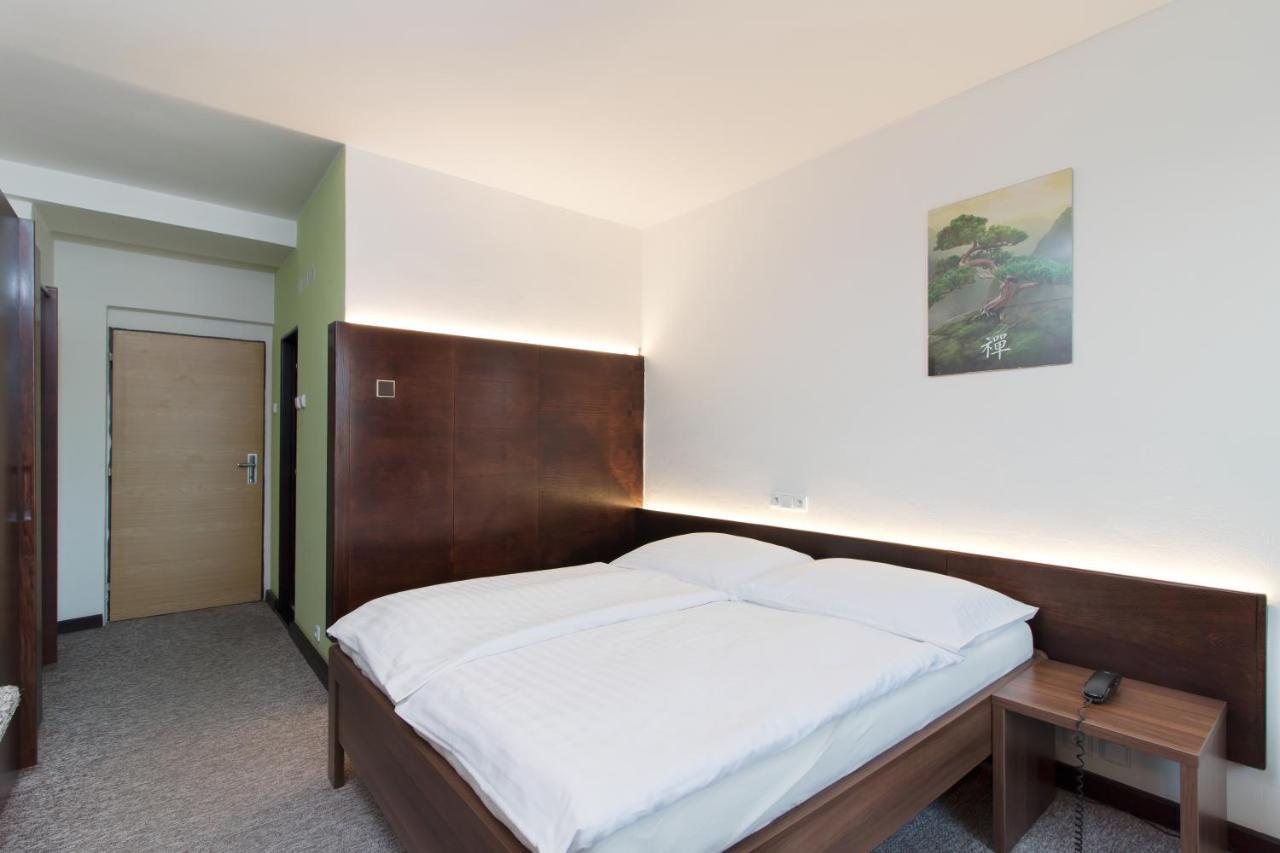 Hotel Merkur - Jablonec Nad Nisou Eksteriør bilde